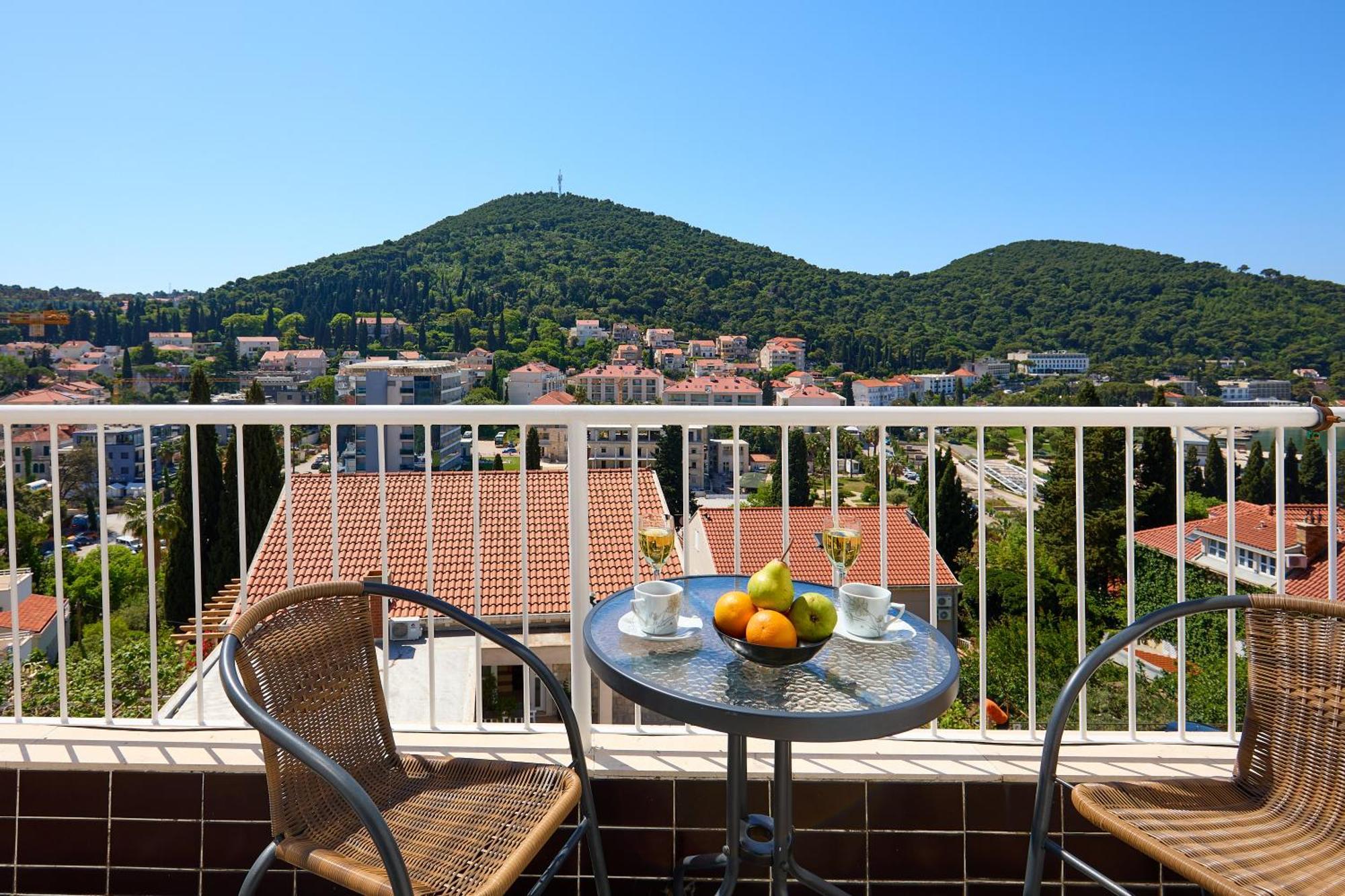 Kablar'S Sunny Suites ดูบรอฟนิก ภายนอก รูปภาพ
